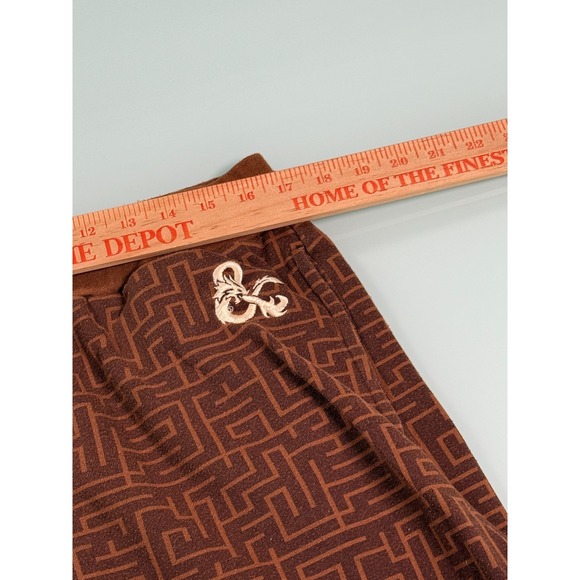 Dungeons & Dragons Sweatpants Size XL Red Black Maze Wizards Of The Coast 2021 - Picture 6 of 10